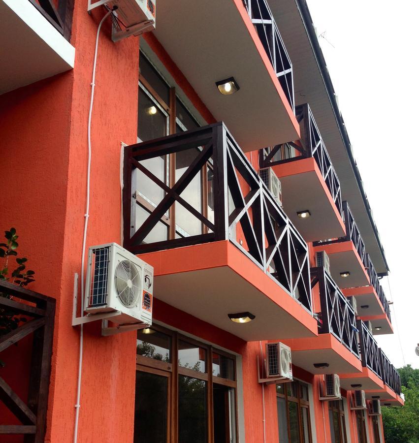 Viktoria Hotel Pizunda Luaran gambar